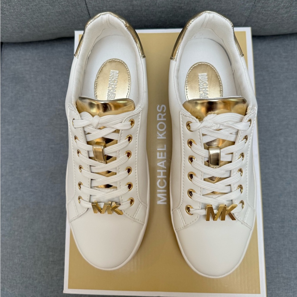 ‼️SOLD‼️🆕Michael Kors Sneakers | Size 7 - Picture 12 of 16